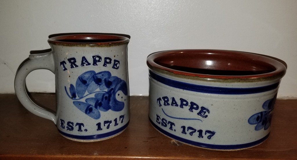 Trappe 300 commemorative pottery